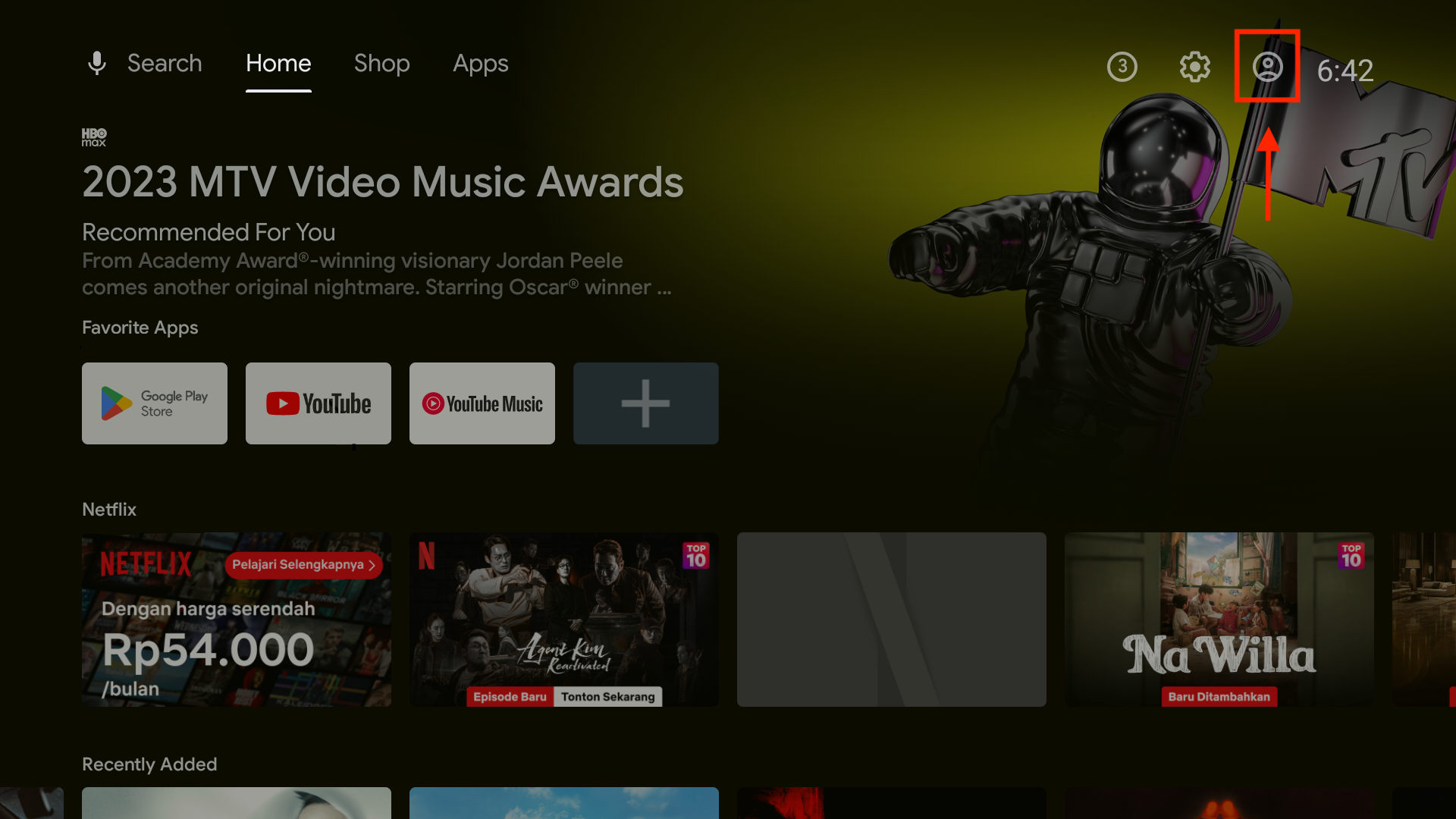 Početni ekran Android TV uređaja sa označenom ikonicom naloga u gornjem desnom uglu.