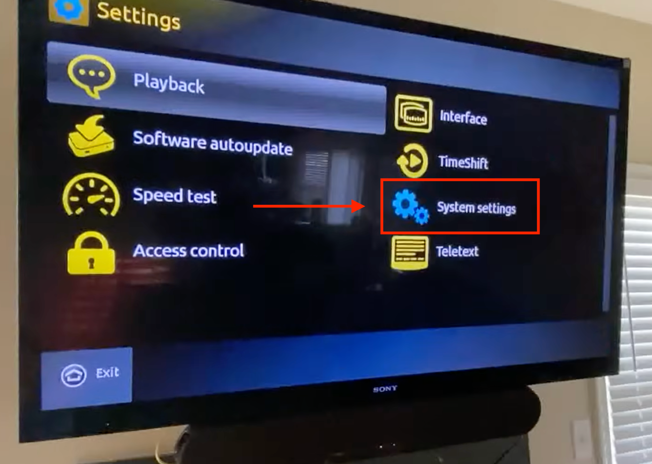 Meni Settings sa označenom stavkom System settings.