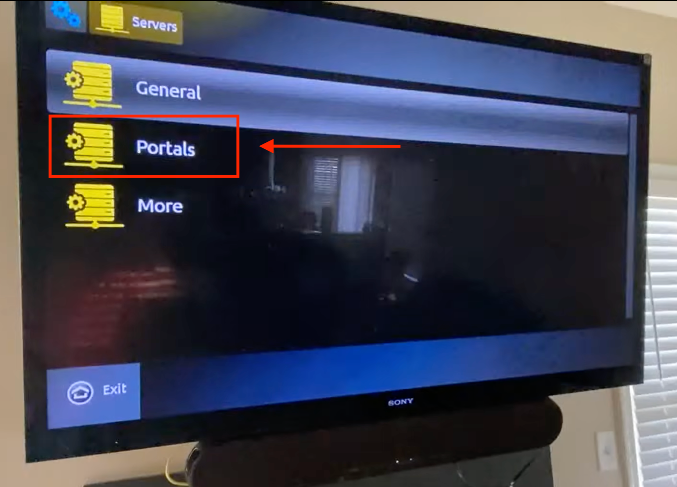 Meni Servers sa označenom stavkom Portals.